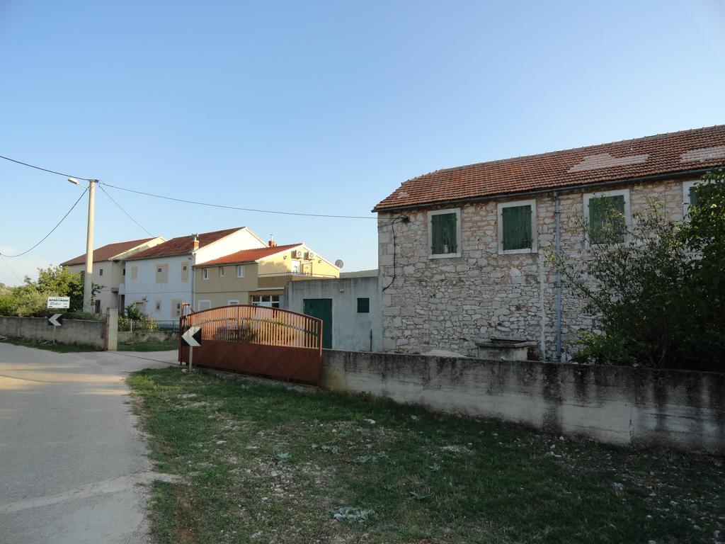 Apartments Brkic Lozovac Eksteriør billede
