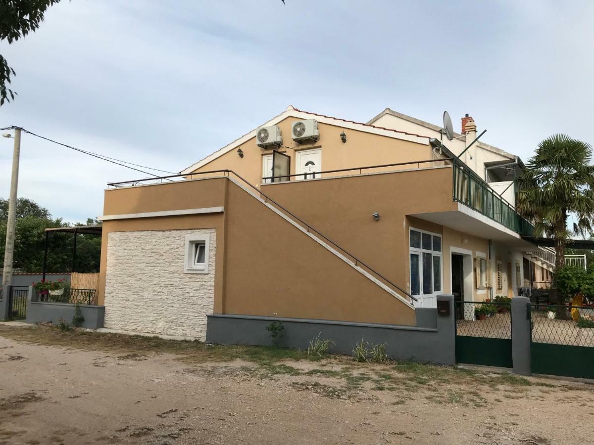 Apartments Brkic Lozovac Eksteriør billede